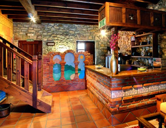 entrada hotel rural hotel alloru